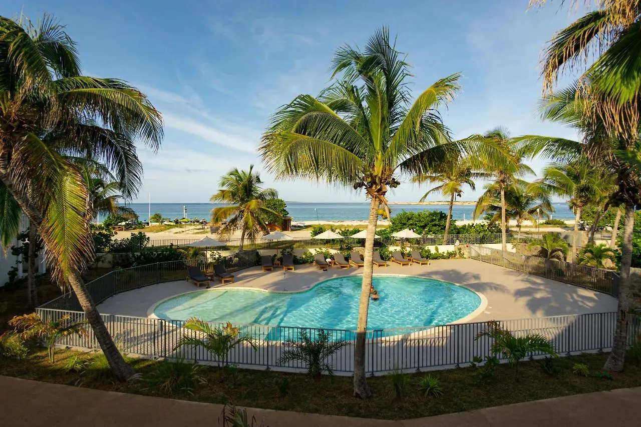 Large Studio With Beach And Pool In Orient Bay Apartment